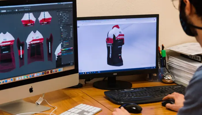 Conception de tenues sportives personnalisées sur un ordinateur